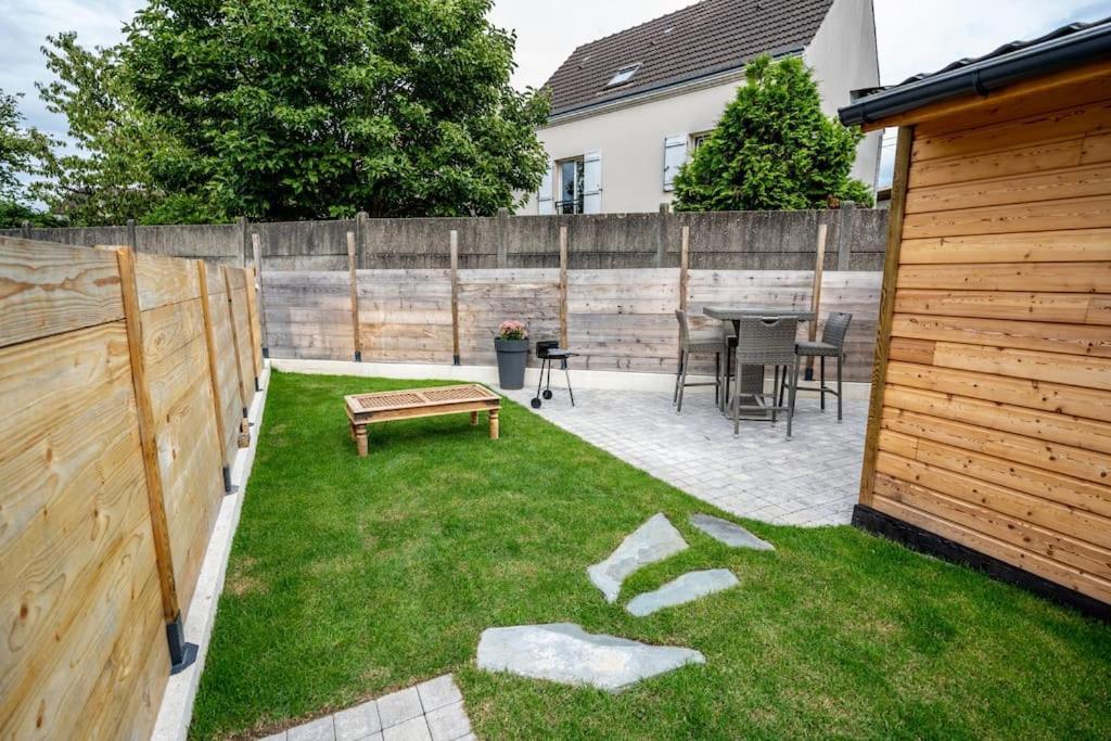 Maisonnette Au Calme, Proche Cdg, Parc Expo, Arena *